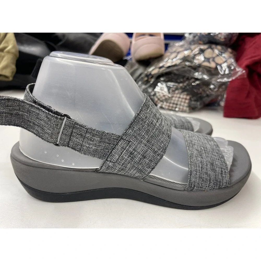 Clarks Cloudsteppers Arla Glison Grey Heathered Wedge Sandals Size 8